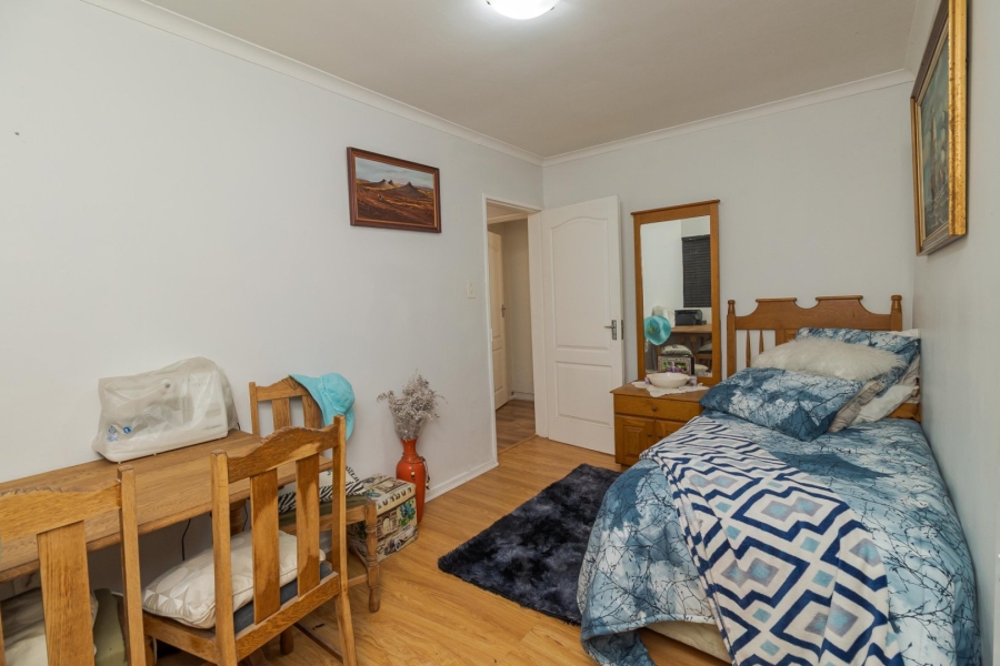 5 Bedroom Property for Sale in Loucharmante Western Cape